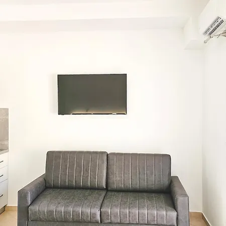 Apartment Pirali With Free Parking Sarande