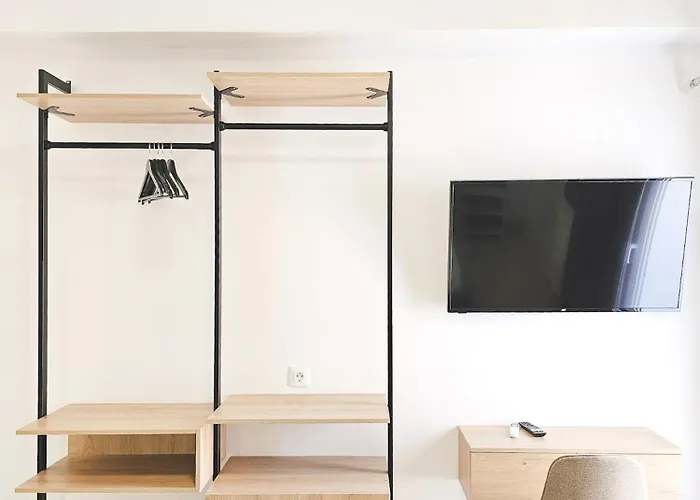 Premium Pirali With Free Parking Apartment *